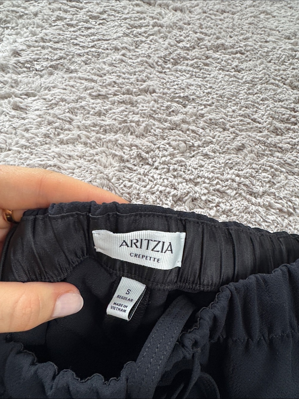 Aritzia Crepette Lodge Pants - Picture 2 of 2